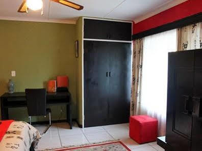 A Knights Rest Guesthouse Pretoria-Noord Zewnętrze zdjęcie